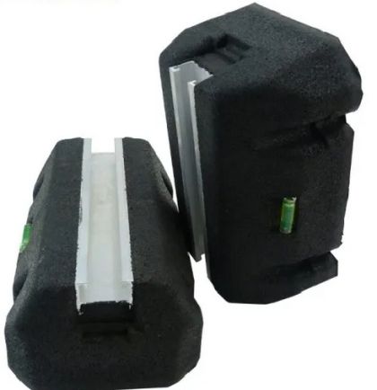 Rubber floor stand for air conditioner L=600 mm H = 90 mm + bolts, nuts and studs with leveling bubble